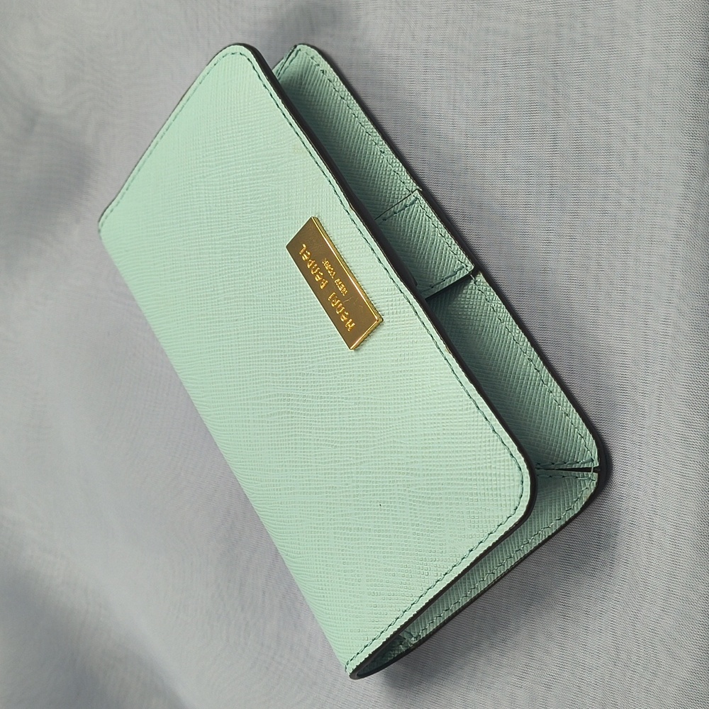 Authentic Henri Bendel Mint Green Wallet with Gold Detail - Excellent Condition!